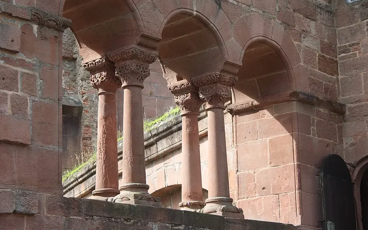 Rohrreinigung Gelnhausen – Gelnhausen Kaiserpfalz
