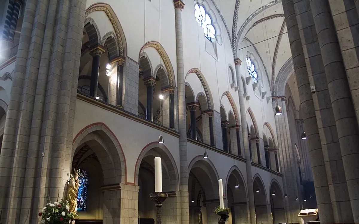 Rohrreinigung Neuss – Neuss Quirinus Münster